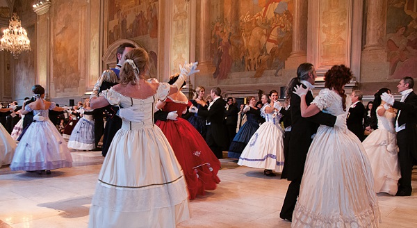 Il ballo ottocentesco prende vita a \